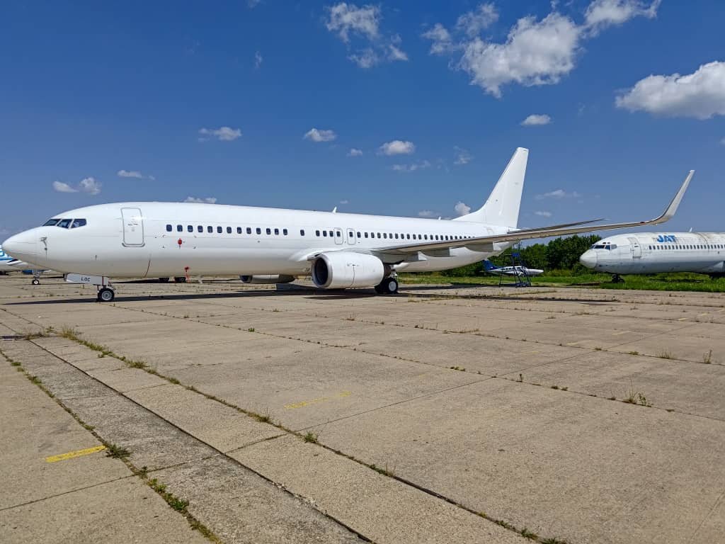 Boeing 737 charter
