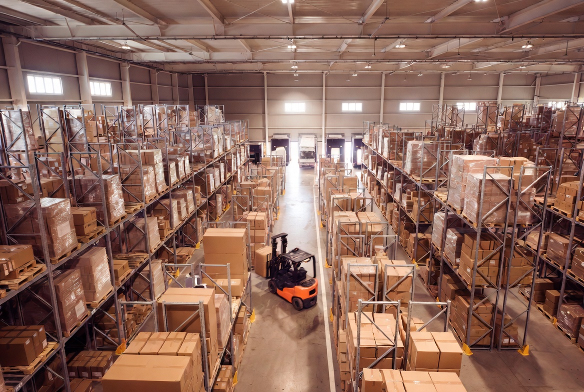 Entrepôt logistique distribution